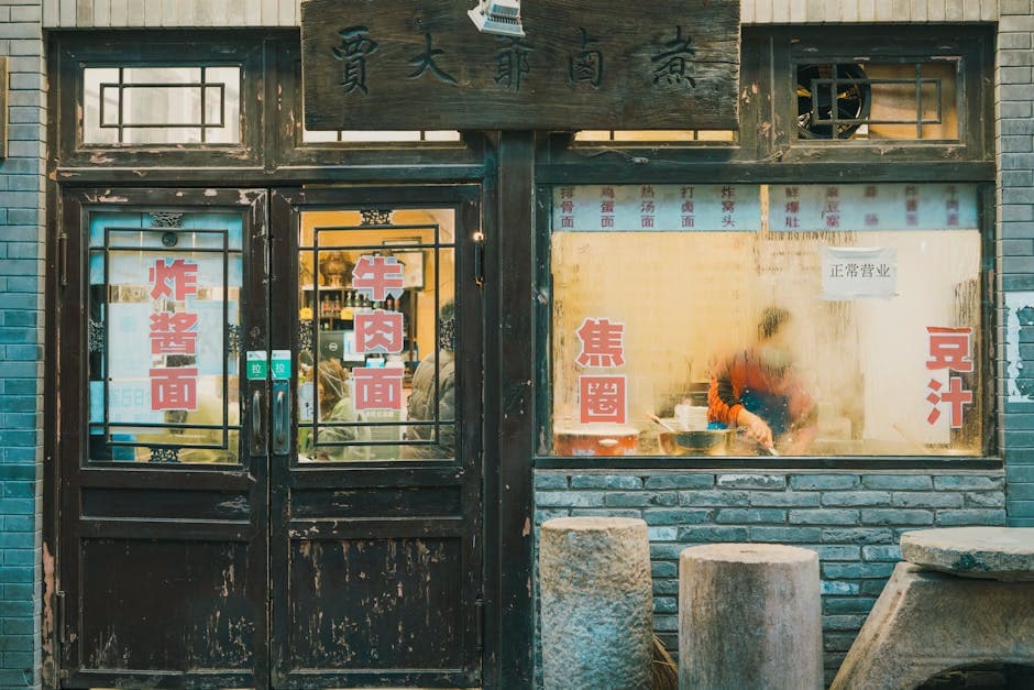 Umekes Fish Market Bar & Grill